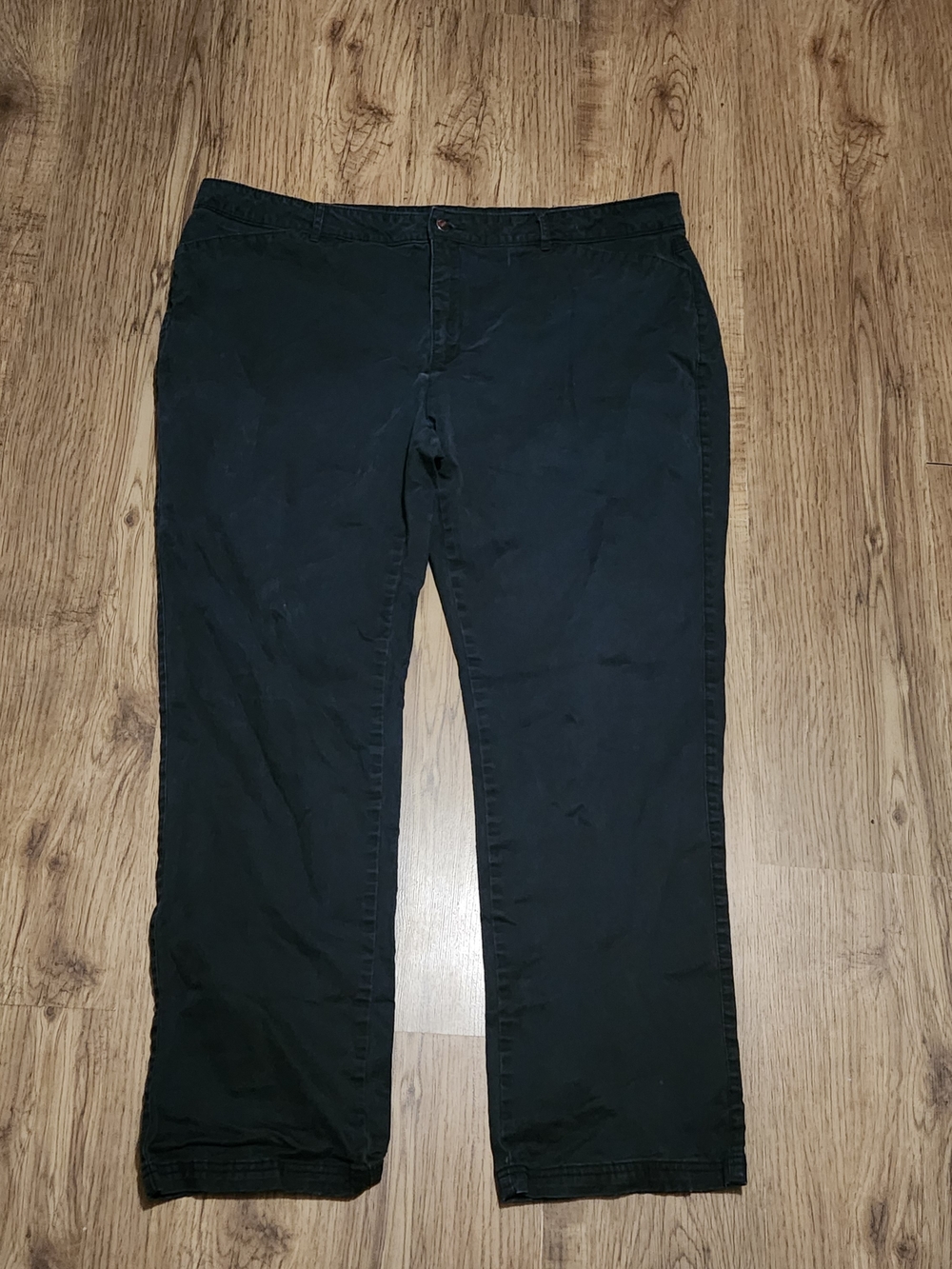 Magellan Outdoors Black Jeans with White Logo Patch
